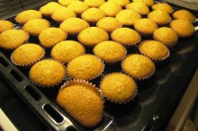 Taikinasta tuli 38 kappaletta minimuffineja.