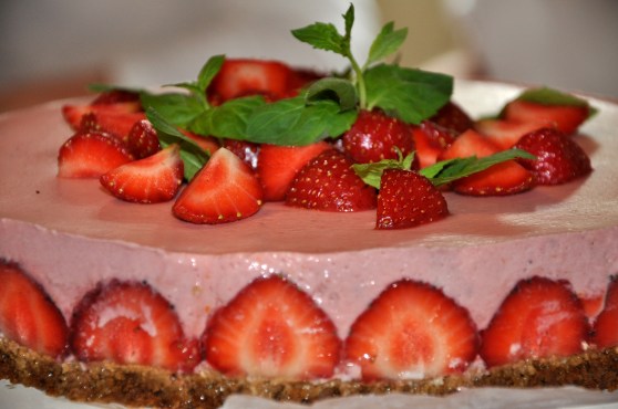 mansikkakakkuPirkka2